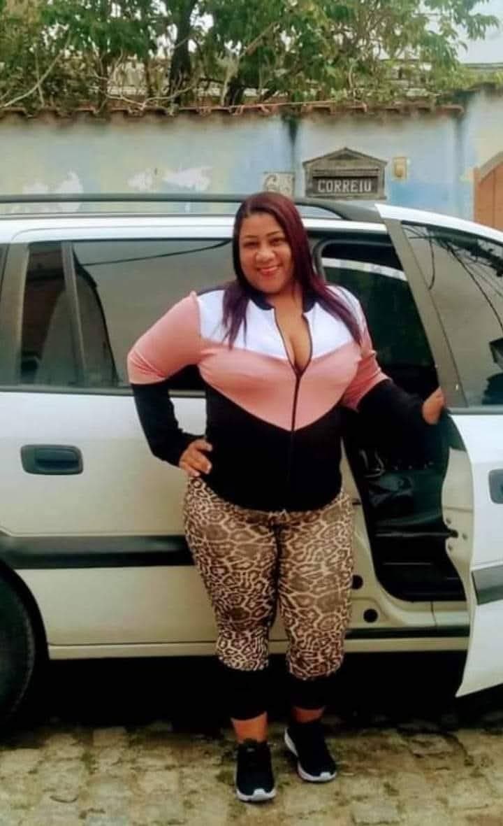 Pensa numa gordinha muito gostosa