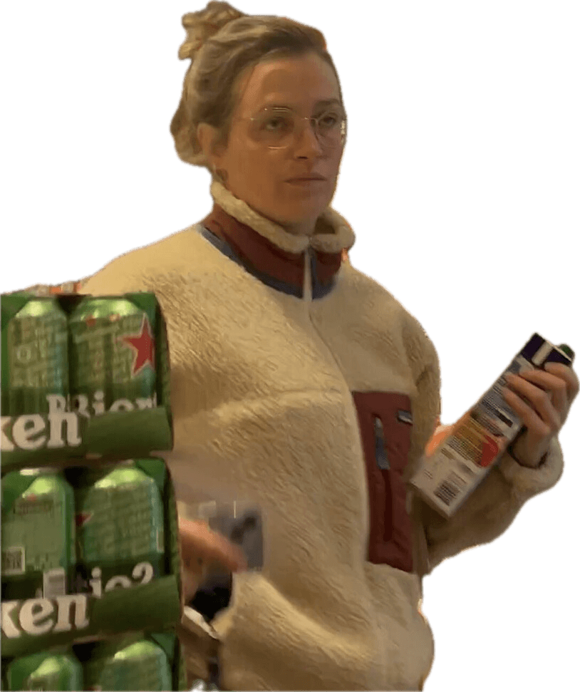 Insane booty jiggle on this blonde milf ??