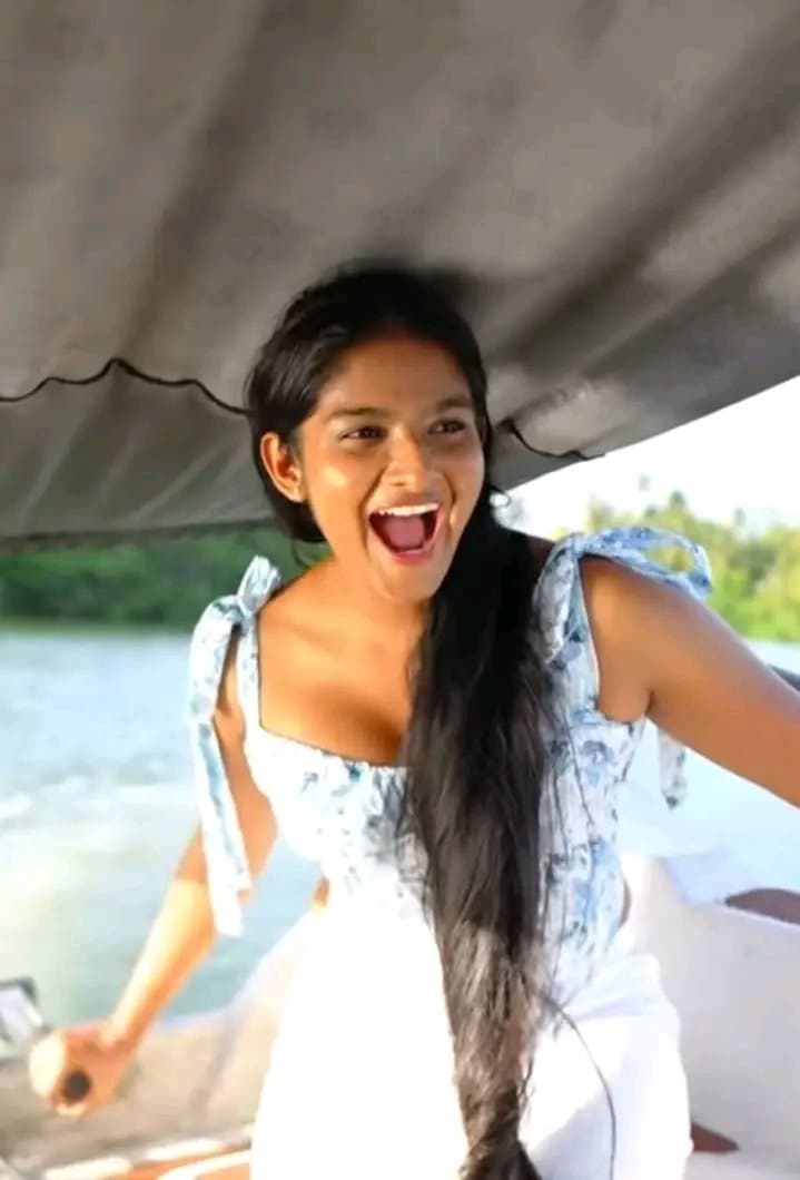 #srilankan #thilini #sinhala #badu