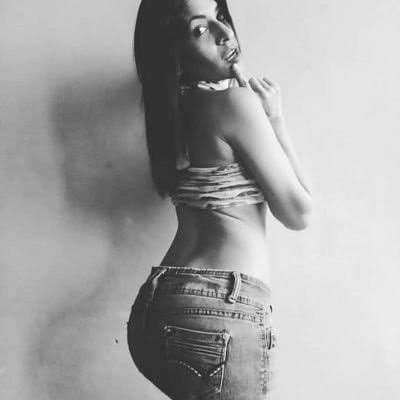 Tight Jeans Milf Random