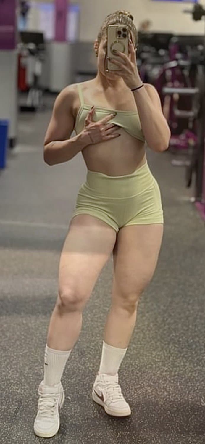 Click to view full size MINHA PUTA - Sarinha - Oque acham dessa puta exibida ??? ???