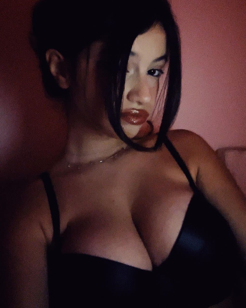 gab Keller putinha famosinha explanada COMPLETO (nuds no final)