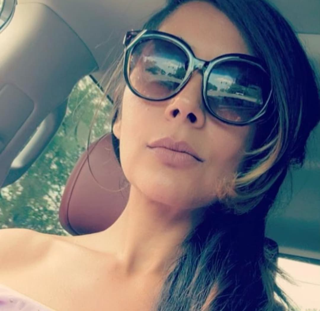 Click to view full size Cheating indian wife milf takes her first bbc with husbands friend squirts