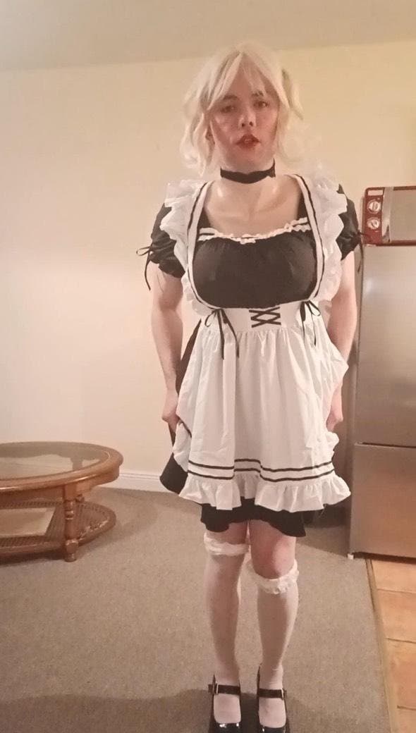 Sexy sissy maid