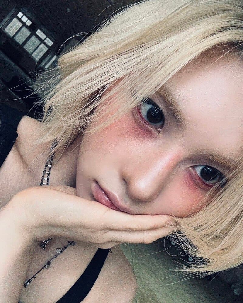 Bae from nmixx awaits his facial of the night