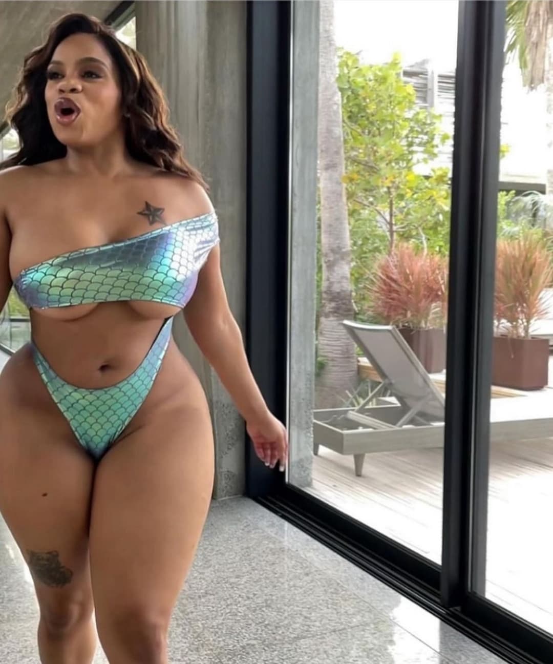 Dominique Chinn Gostosa