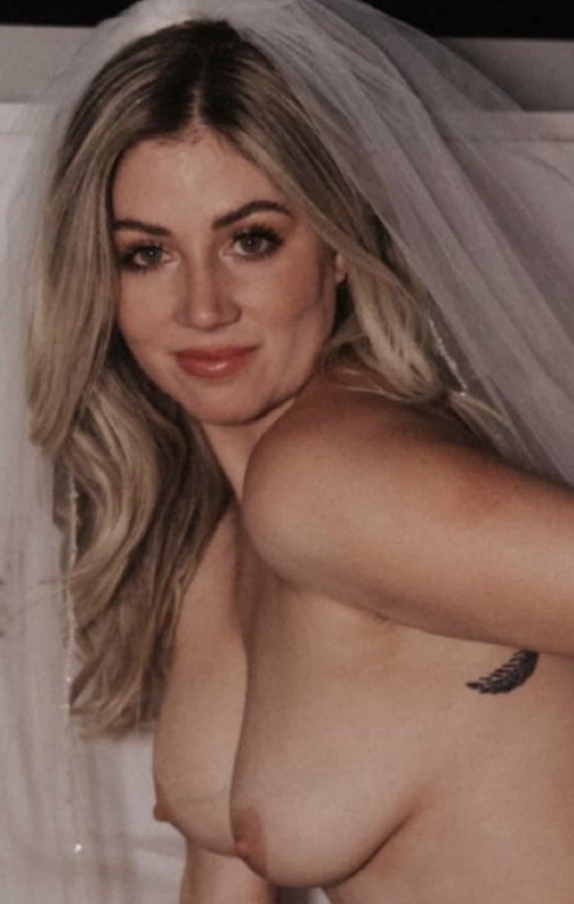 Boudoir baddies turn to porn to keep cheating husbands