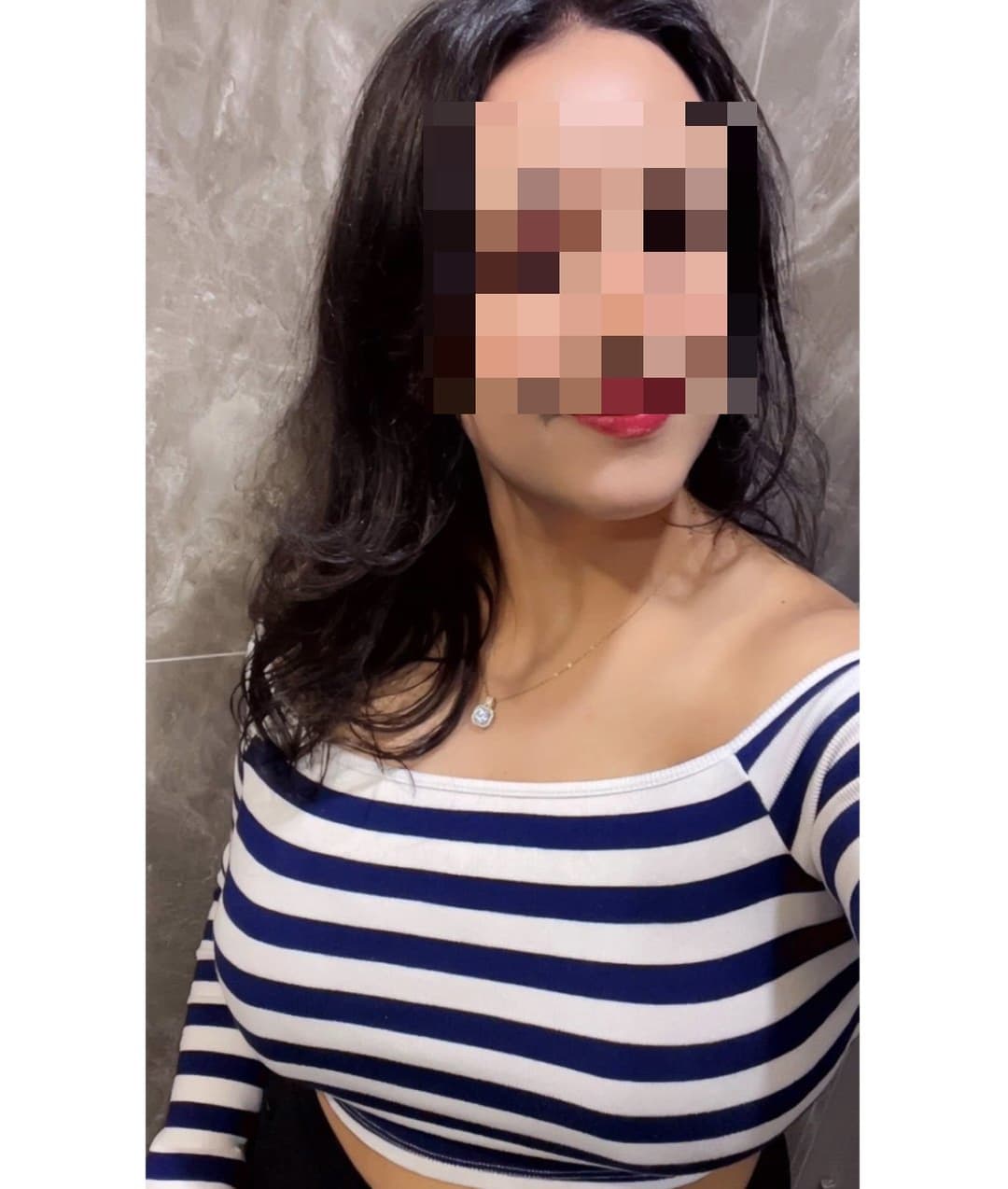 My Indian desi bhabhi hot ass big boobs bitch loves to share her daily photos for me to ?