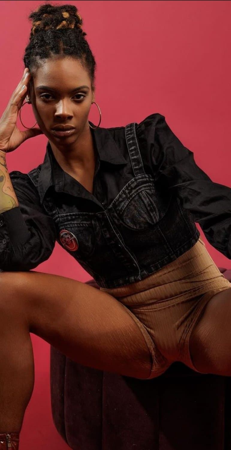 Carmella @carmelladean_