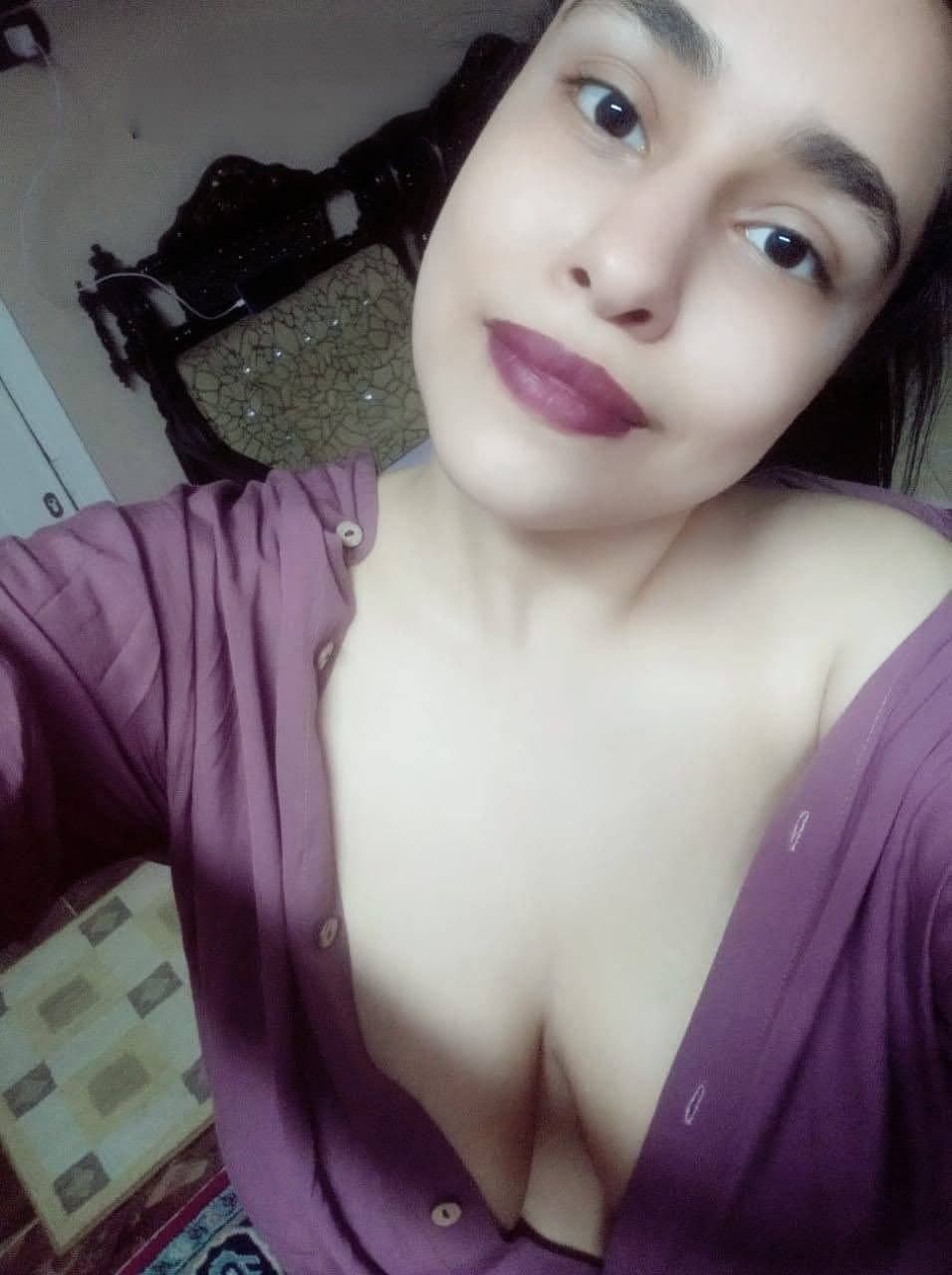 Hot Busty Indian Whore