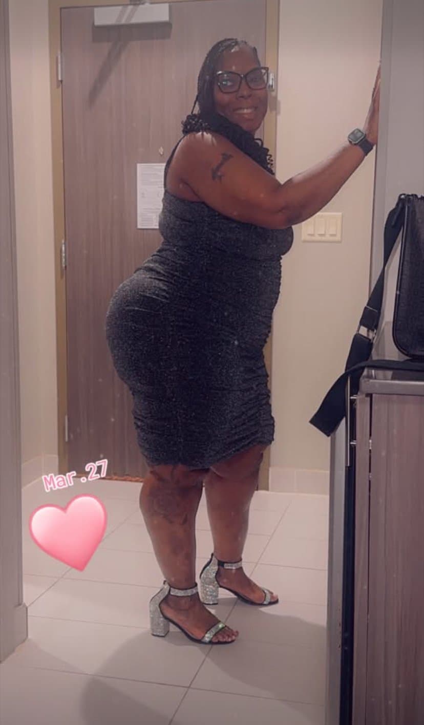 Thick Ebony BBW MILF showers on video chat