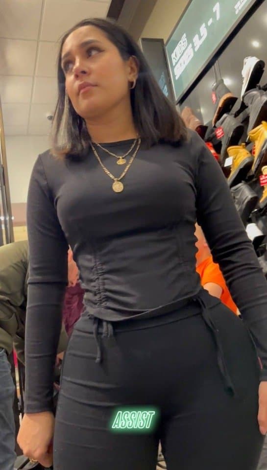 Big Booty Puerto Rican At Footlocker