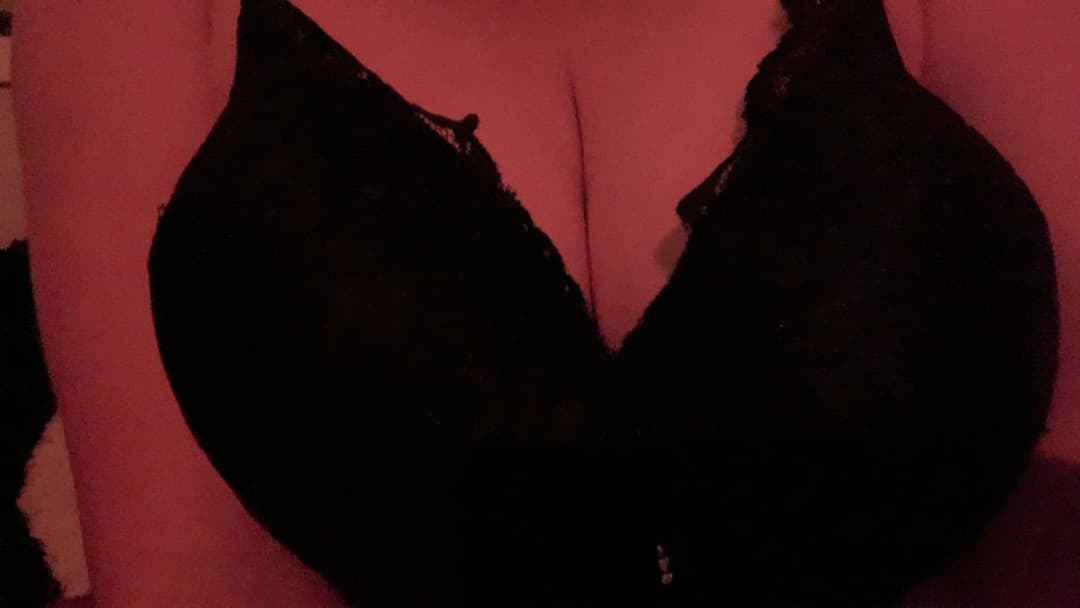 share this slut everywhere