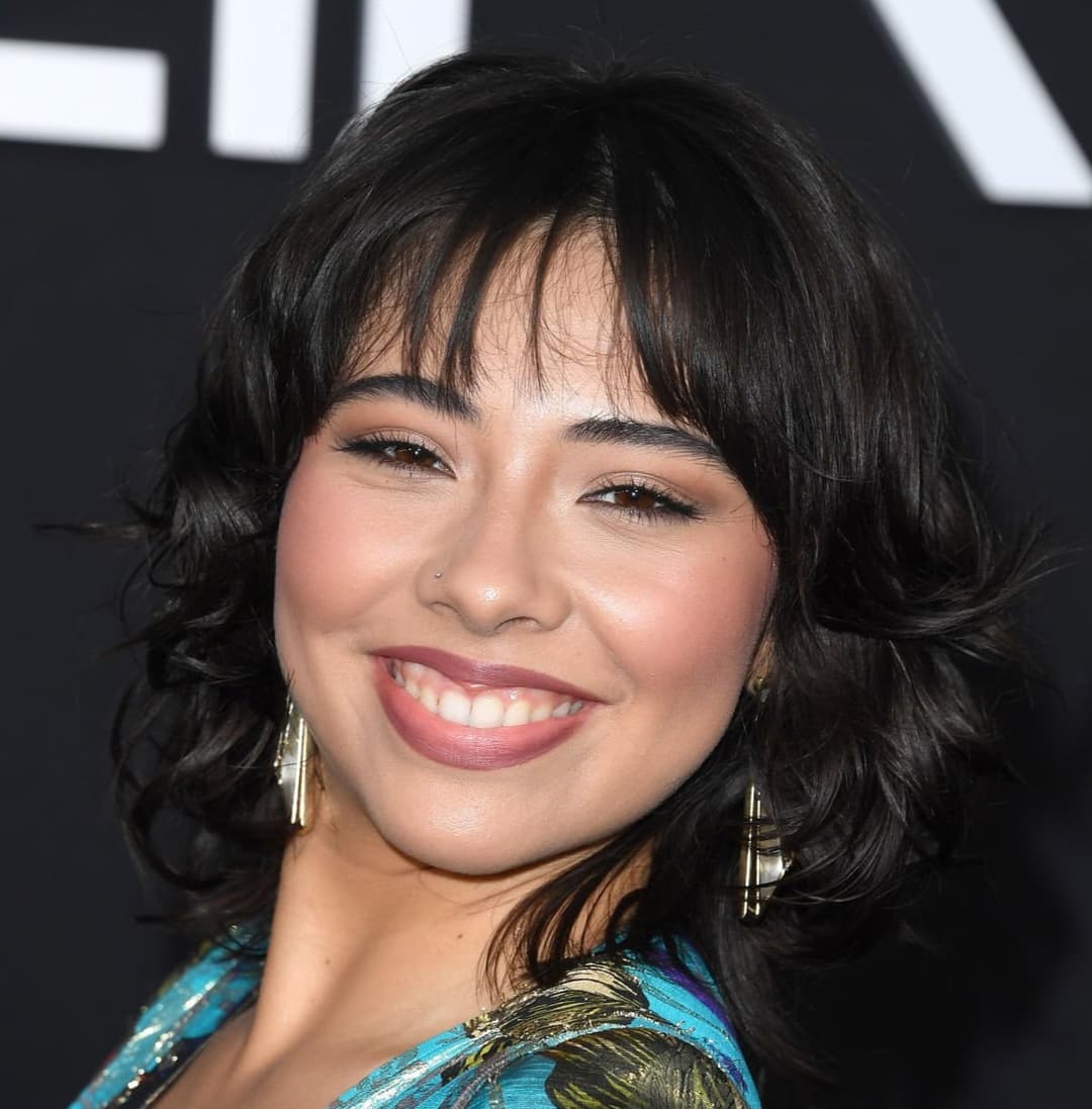 ( not complete yet ) Xochitl Gomez Faceporn #1 ( contest winner )