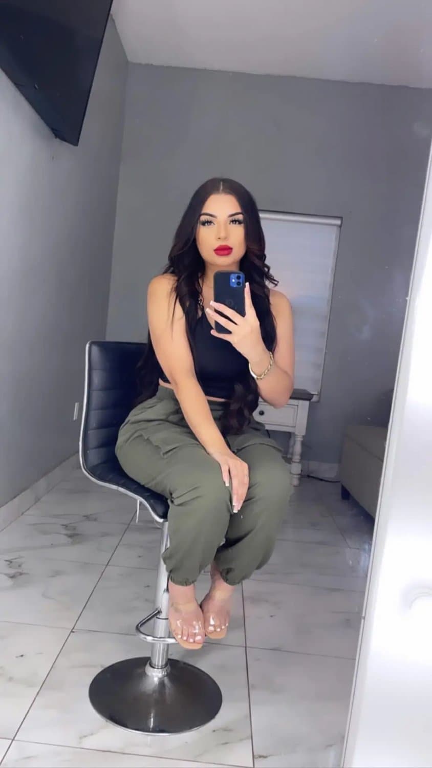 Everyone go message Serenity Vela on Facebook and tell her to start an Onlyfans