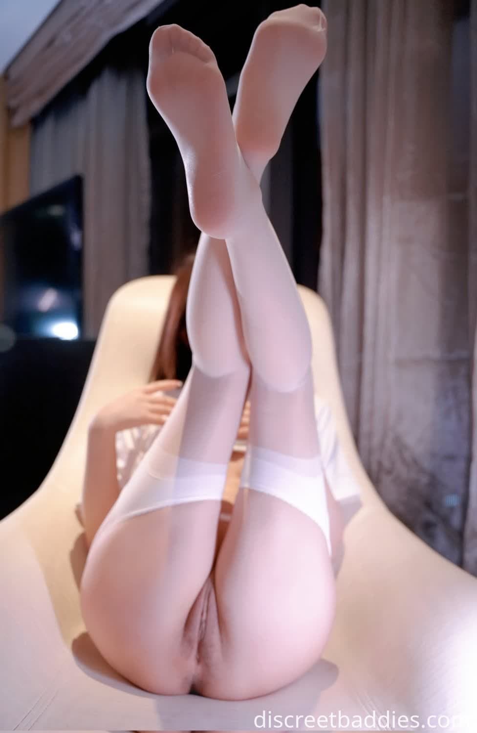 Petite white girl cant resist sharing her ass photos with me... take a look to see the best one