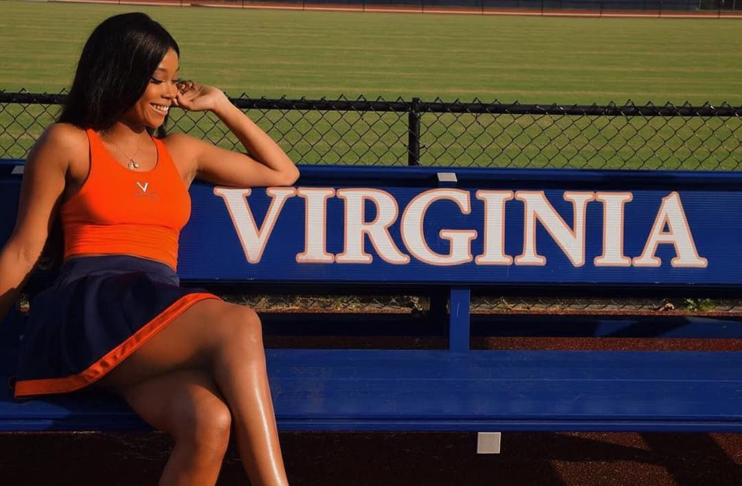 Sexy Ebony Striptease In Her Dorm