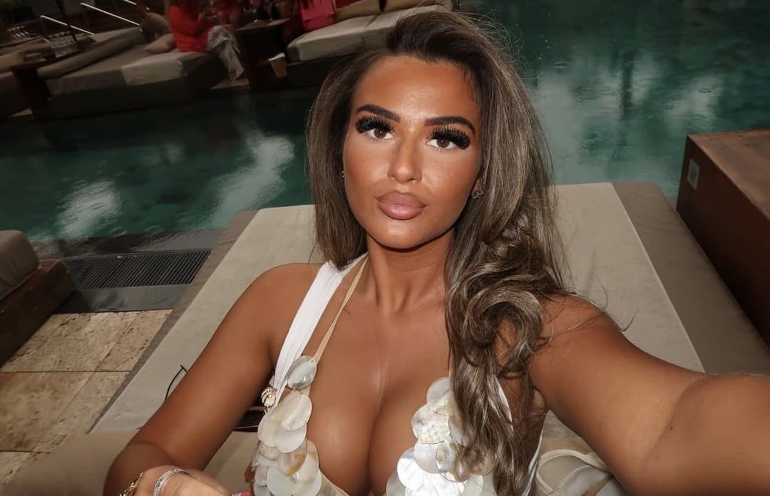 Sexy girl niomi mcguigan xxx