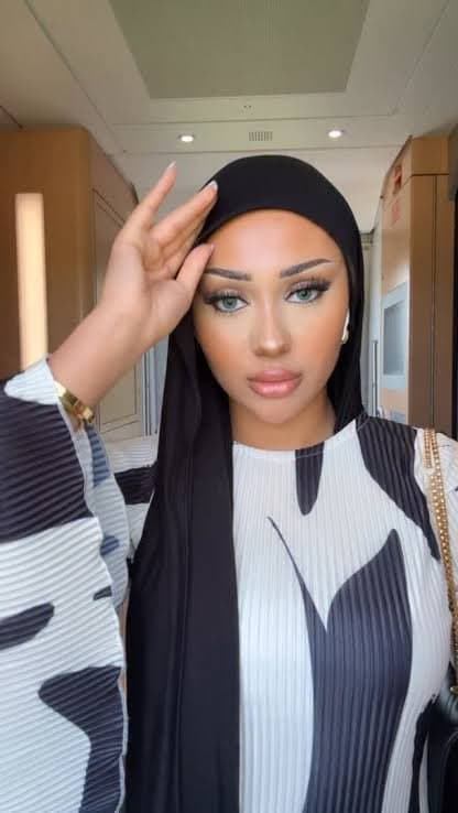 iraqi hoejabi with dsl showing why hijabi bitches r the best ????