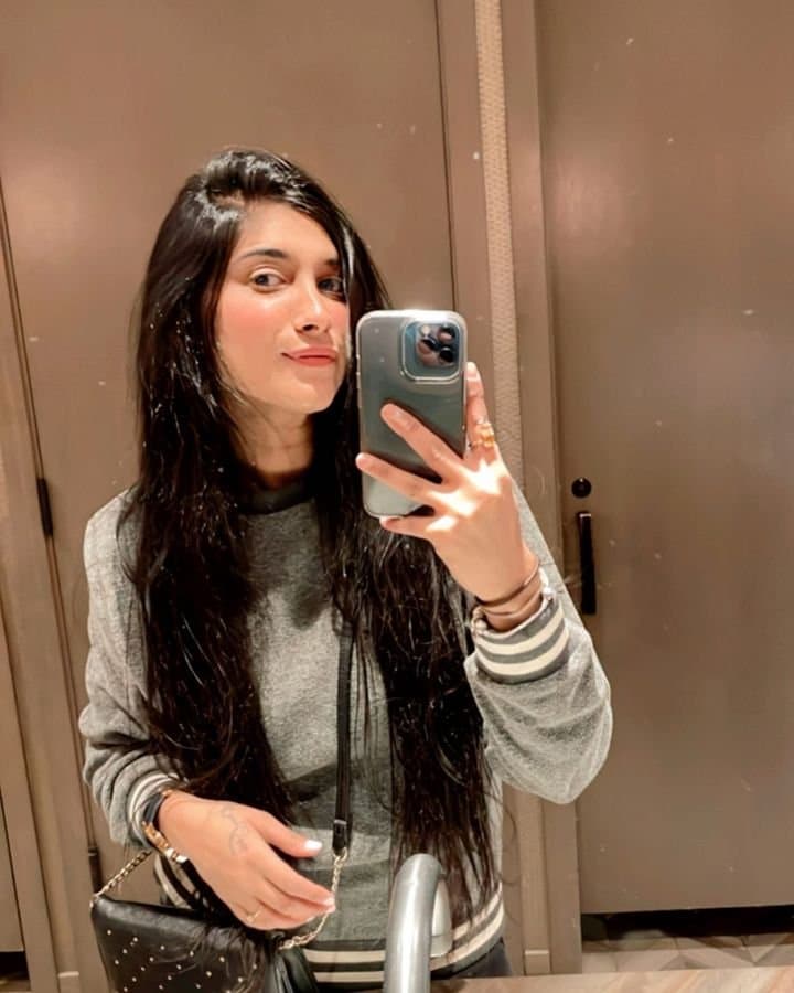 Tinder Indian Girl Leaks Videos And Photos Cute BHig boobs Busty Girl Part 2