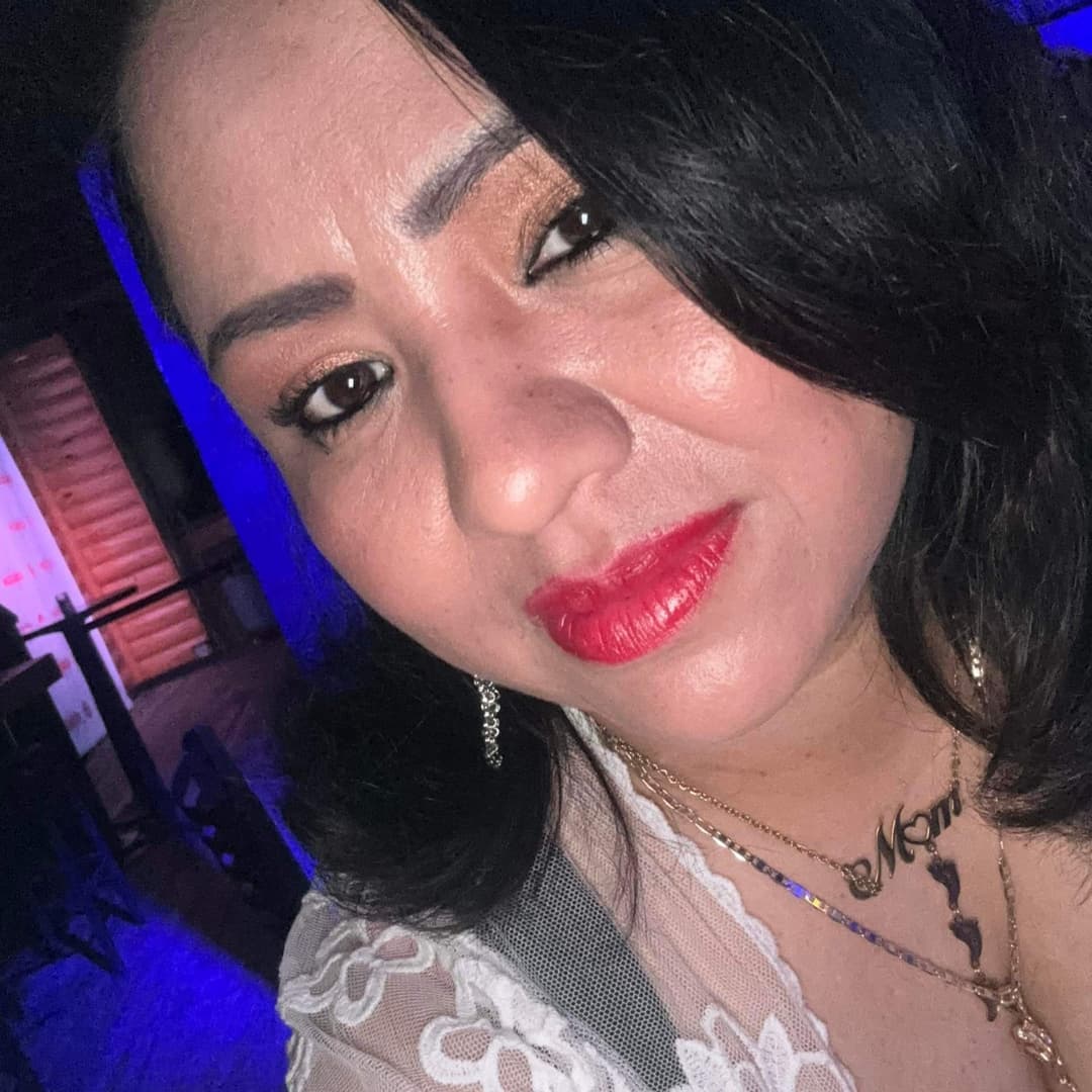 Click to view full size Mexican milf