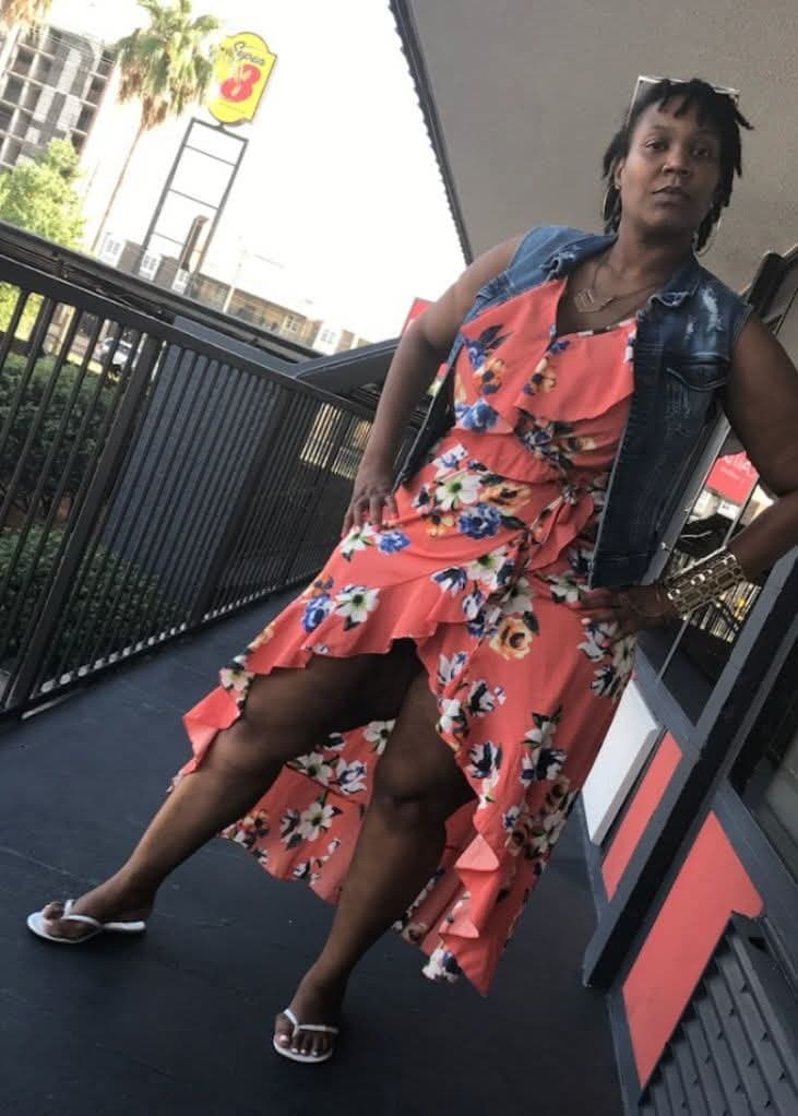 CURVY THICK EBONY MATURE