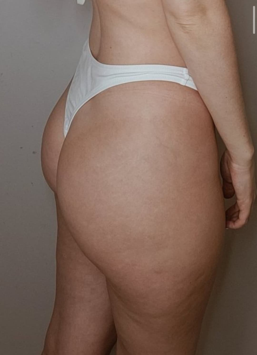 I’m talking to this whore while she’s out w her bf. Figured I’d post her ass to be jerked off to