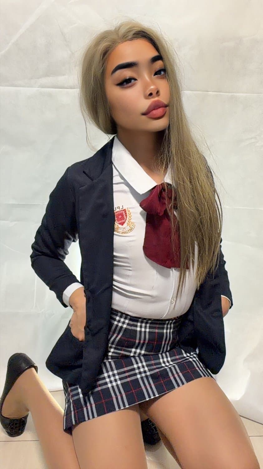 Upskirt Lyceum shs pinay trans student