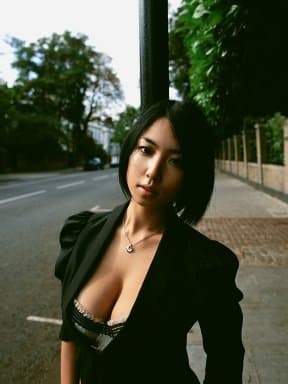 Japanese　芸能　MEGUMI　巨乳　ソフトエロ　一発やりたい