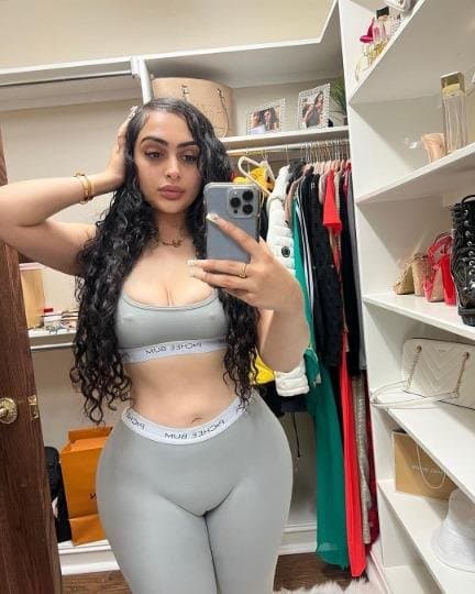 Thick Latina long ass tongue sloppy ass throat BBC IPHONE REPAIR GUY HOOKED ME UP