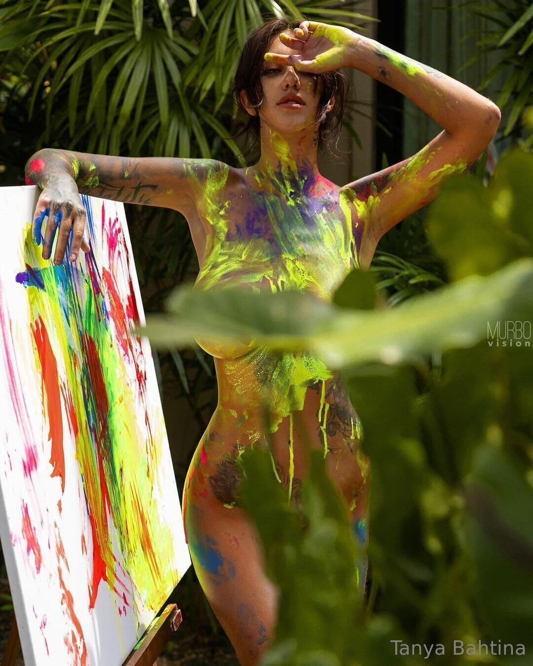 A study in contrasts: soft light, strong tattoos ✨✨✨ ┴ɐuʎɐqɐɥʇᴉuɐ