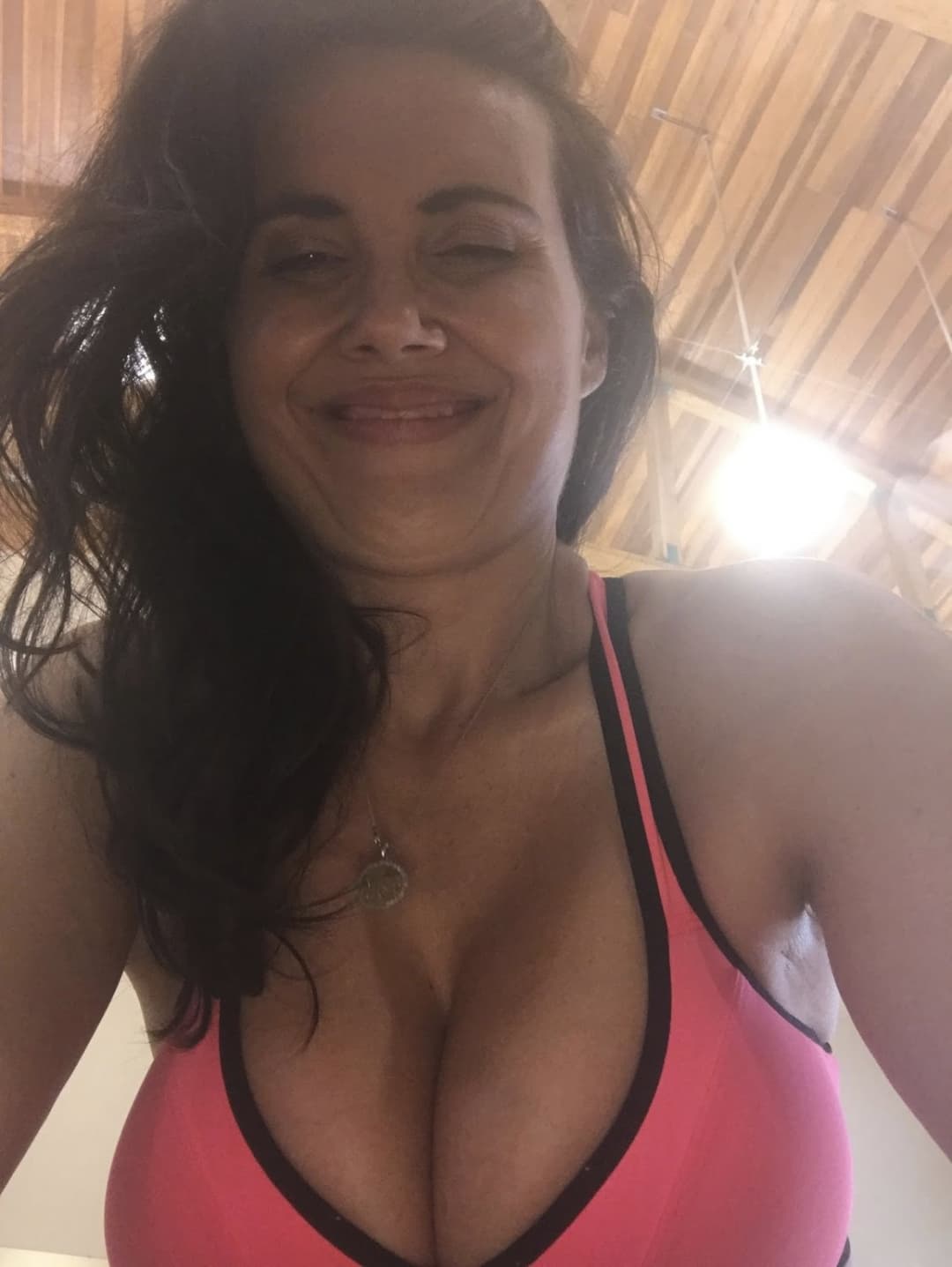 Best Friends mom Ultimate mix (Nudes,Bikini,Yoga pants, AI,Teases,lingerie,Sports bra) 100th post