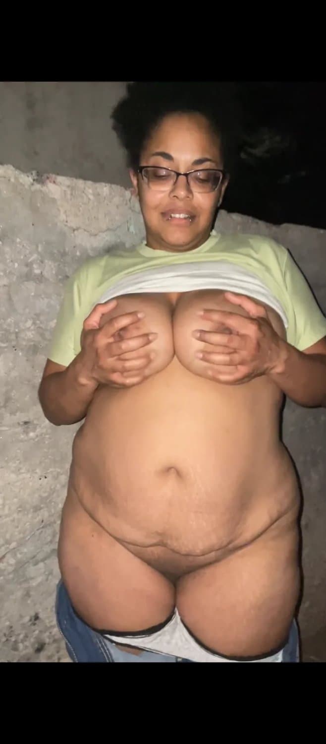 Click to view full size Sexy ebony Reddit girl