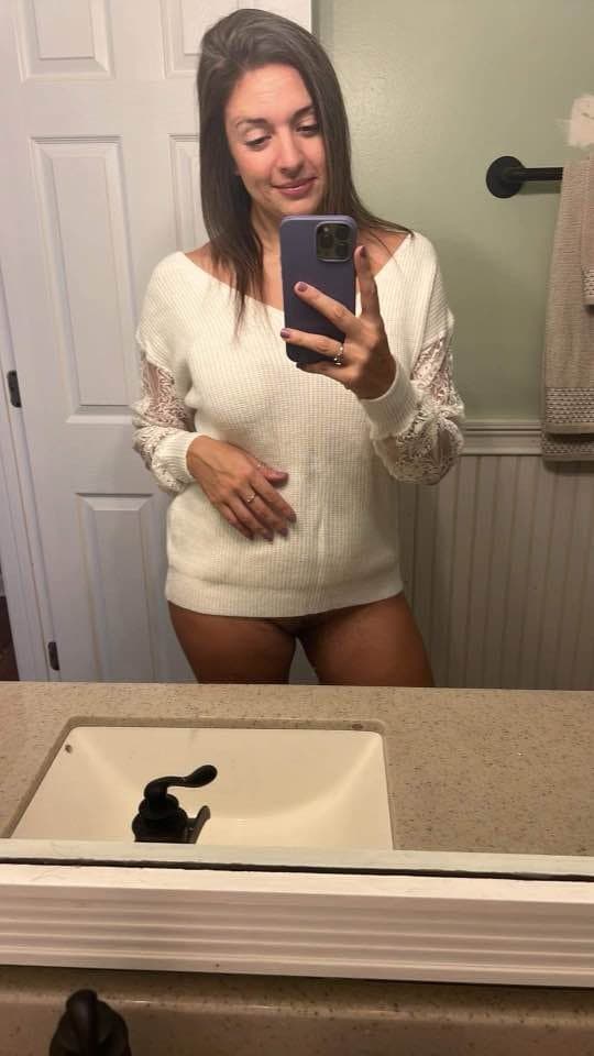 Face? ✅️ Pussy? ✅️ Wedding Band? ✅️