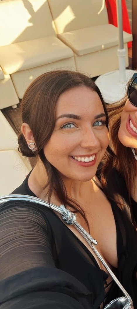 Hot brunette pawg with gorgeous blue eyes uk slut chav