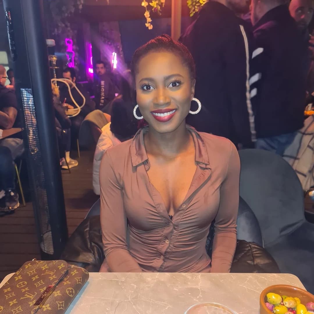 Click to view full size Right-Wing British Honey #1 Esther K.