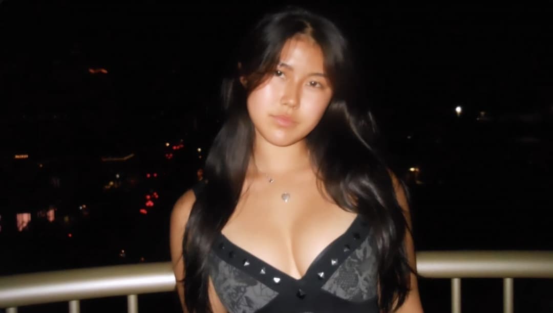 PERFECT HAWAIIAN ABG TREN - FLAWLESS BODY SEXTAPE/BACKSHOTS RARE NUDE AND VIDEO