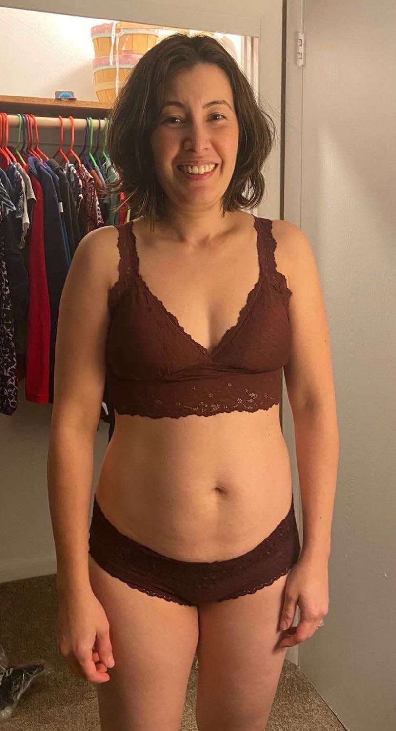 Husband shares his wife on snapchat: dontcukme