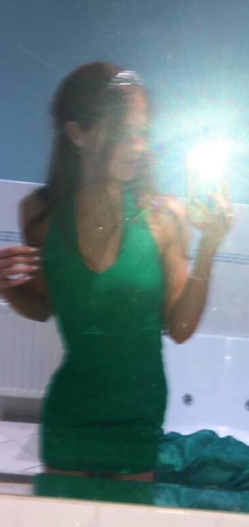 loser sent me his cousins pics “privately” go send them to him his kik:stephenward217 lol