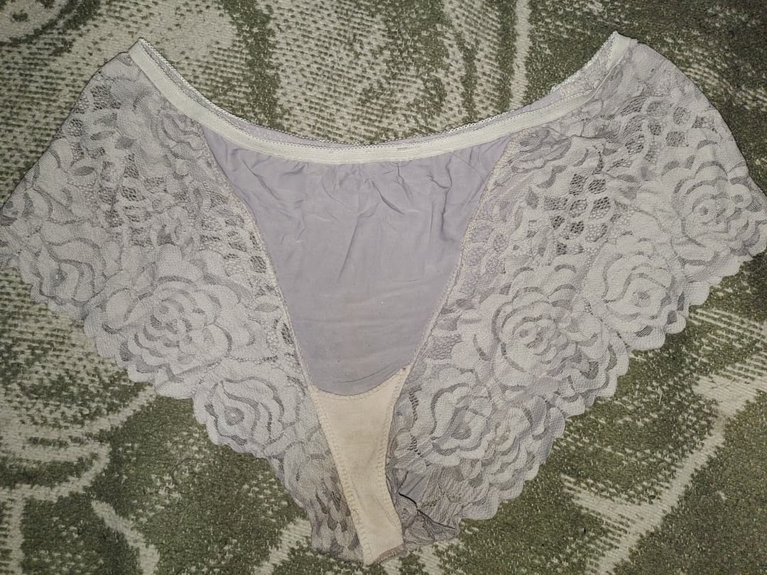 Fetiche, calzones de mi cuñadita y suegra sucios