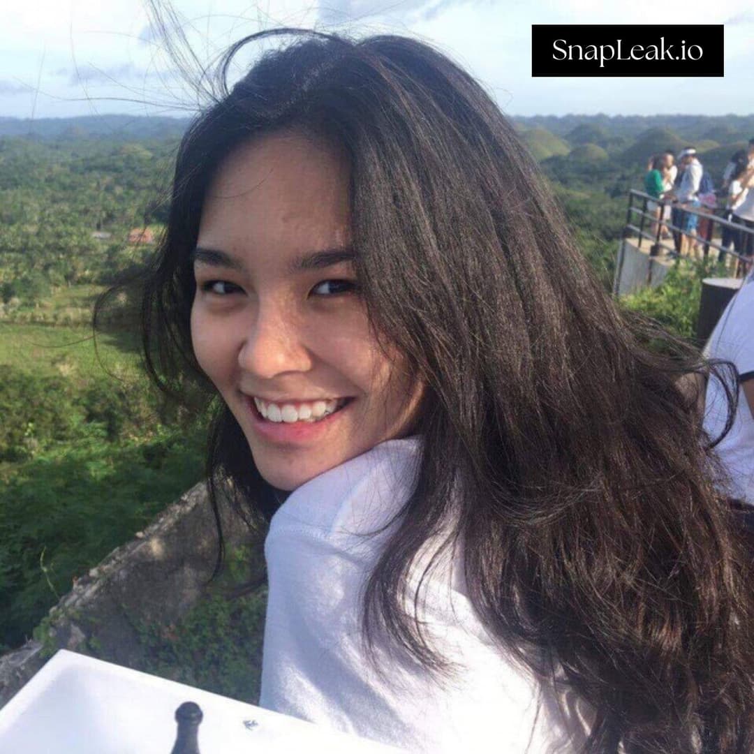 Cute Sexy Babe Boobs Curvy Figure Handjob Riding Fucking