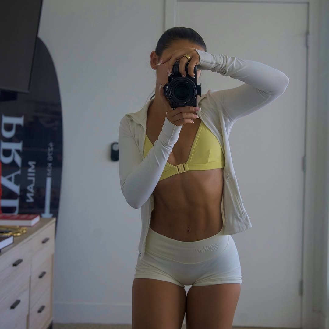 Vicky Palacio Needs A Baby Pumped Into Her Tight Body