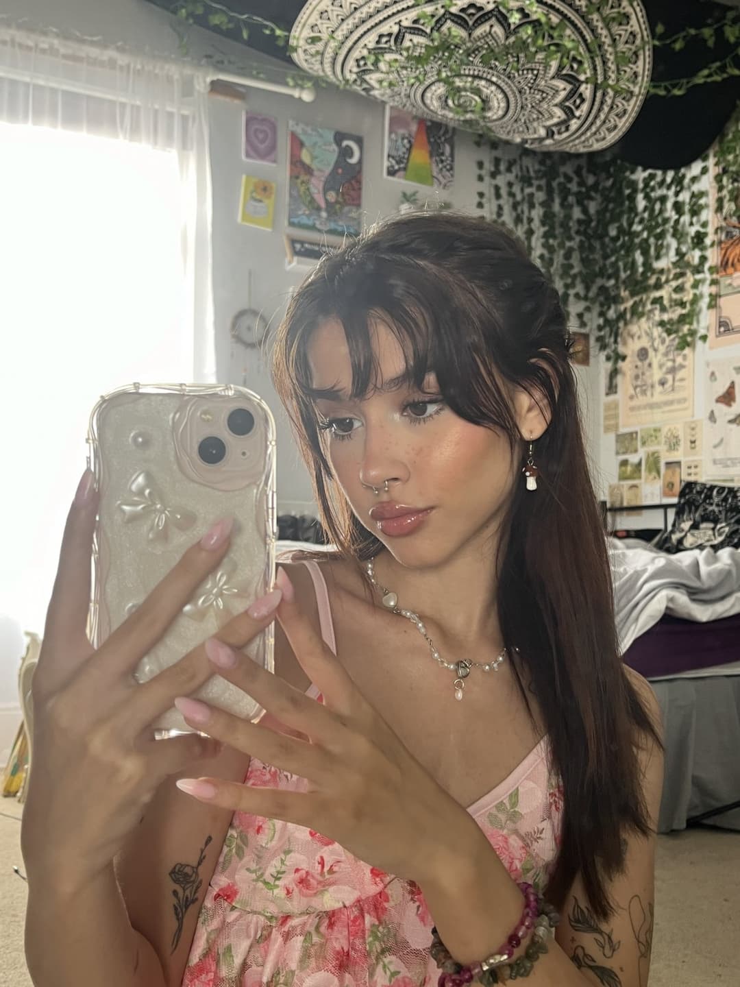 BEAUTIFUL HOT TEEN ABG MASTURBATING (LEALED) (joy, latina, teen, ass, e-girls, asian, abg, japanese)