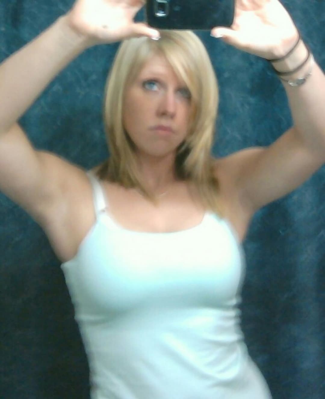 Click to view full size Webslut renowned Stacie R., forever wank fodder on the ?..??