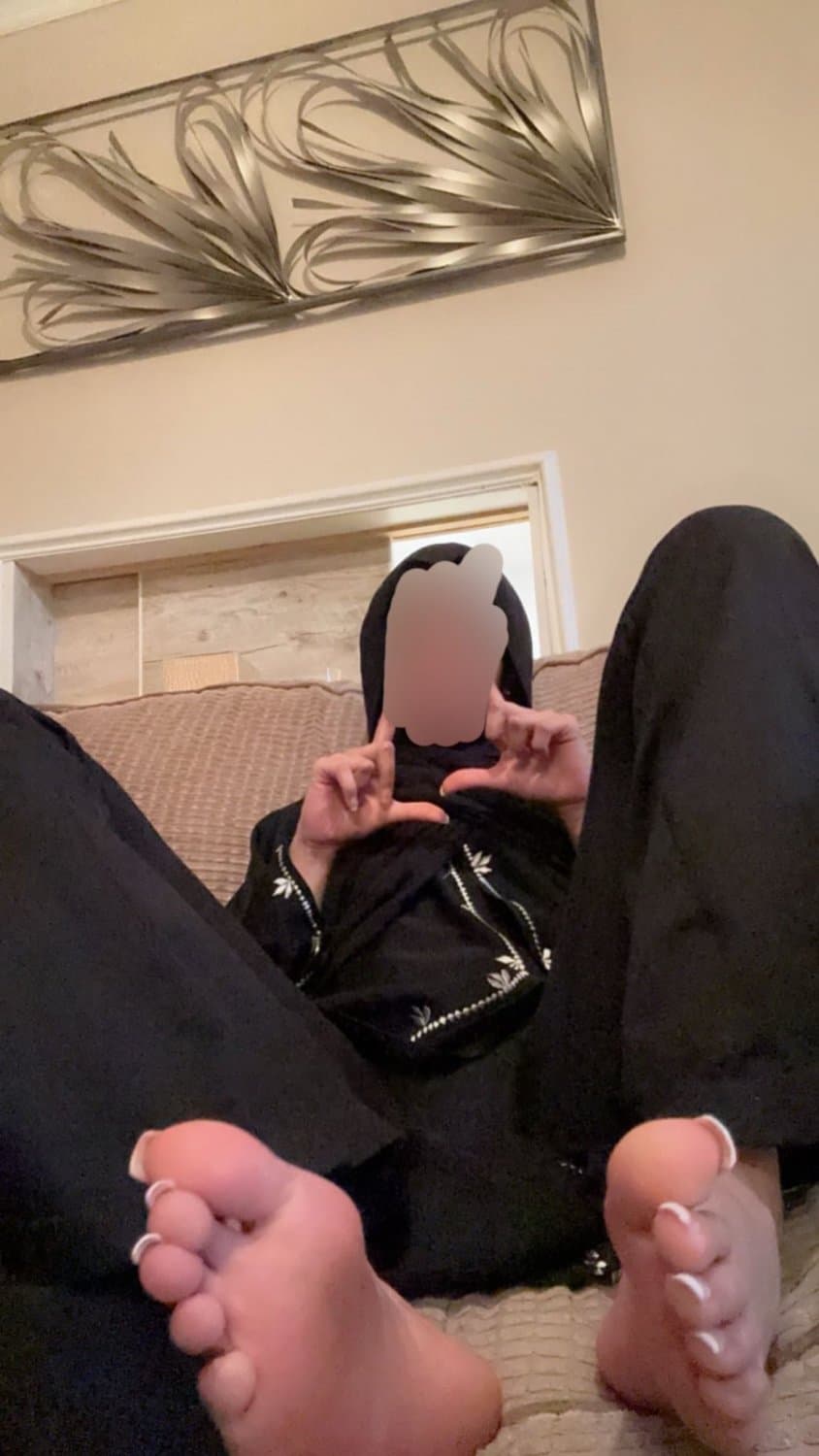 Hijabi Arab feet and spit compilation