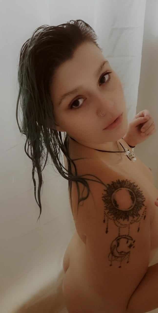 Click to view full size I have the sluttiest gf (change my mind)