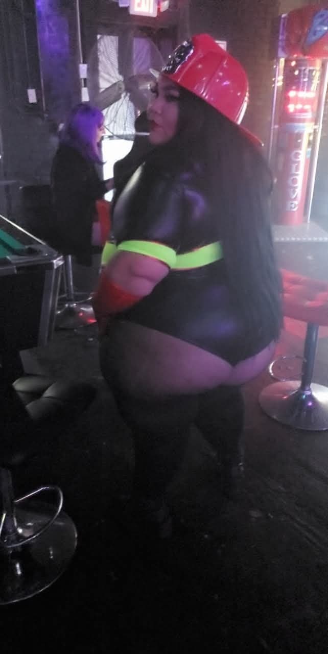 MASSIVE HUGE THICK BIG OLE BOOTY ASS SSBBW LATINA