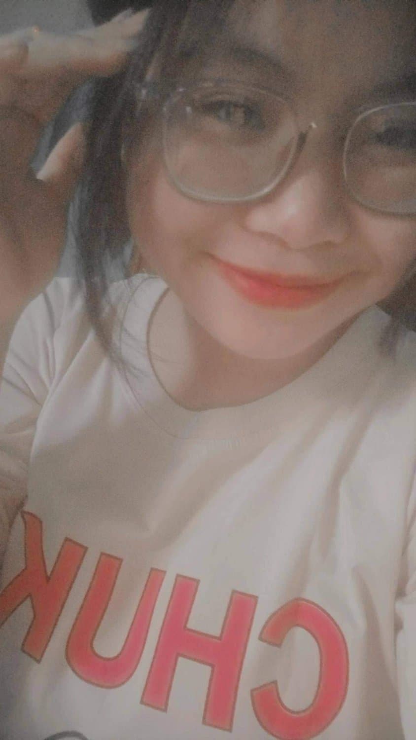 ai có info bé này thì cho tôi xin nhé! phùng quỳnh linh 2k8 ba vì