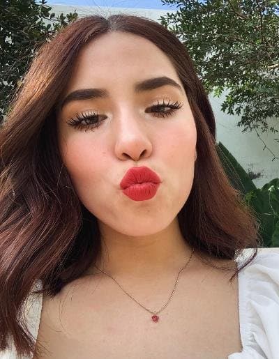 Más de Elian casi 20 años