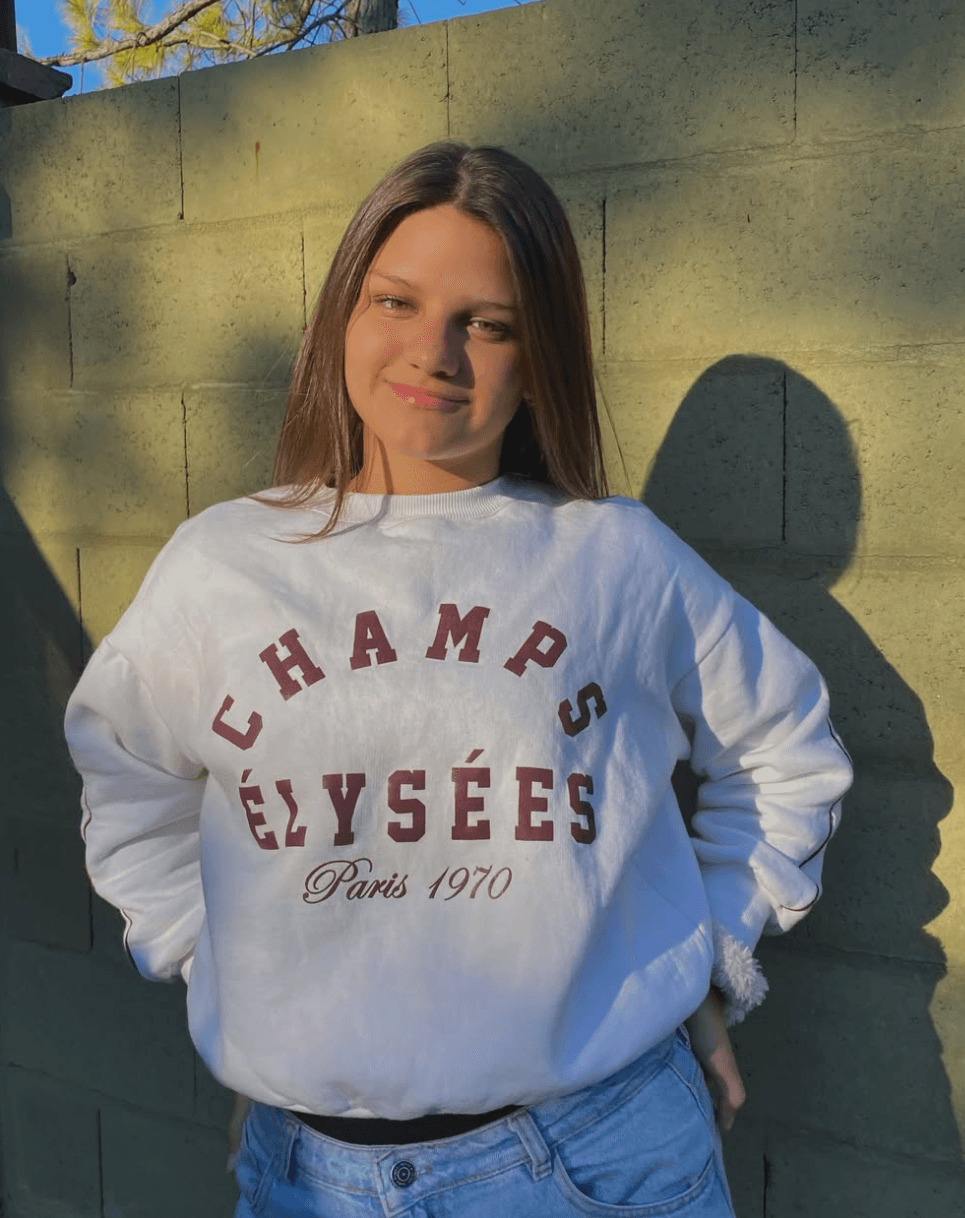 Luz pendeja virgen casi ilegal